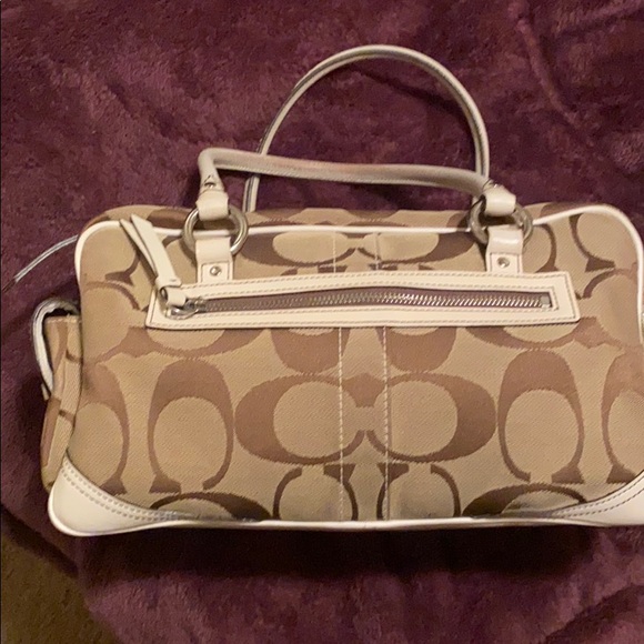 Coach Satchel - Picture 5 of 11